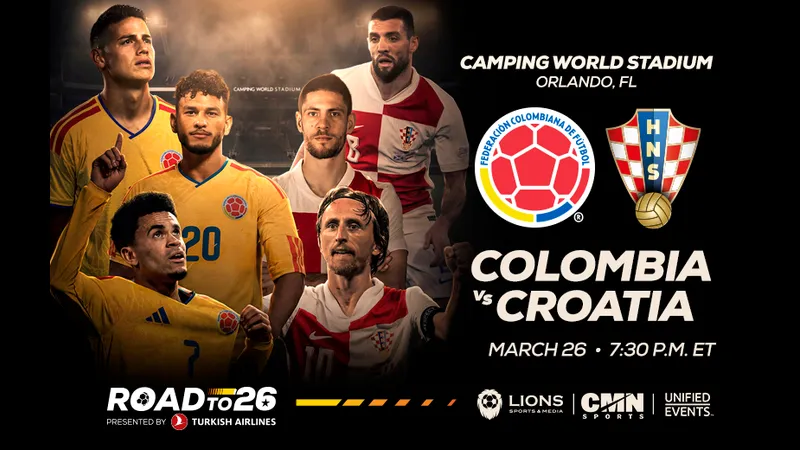 Cầu thủ Colombia và Croatia tranh chấp bóng trên sân cỏ Cầu thủ Colombia và Croatia tranh chấp bóng trên sân cỏ